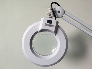 Lámpara Lupa LED de Fábrica con Aumento de 5 Veces, Base con Ruedas Móviles, Lámpara de Belleza para Cuidado Facial, Tatuajes o Lectura - Product Image 3