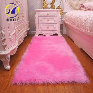Alfombra de felpa Rosa Faux Fur alfombra para dormitorio - Product Image 4
