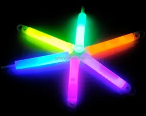 Hot Selling Wearable Mini 4'' Glow Stick With Hook For Kids