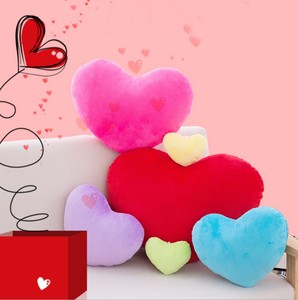 Bán buôn phim hoạt hình trái tim Đồ chơi nhồi bông mềm Valentine đệm trái tim - Product Image 4