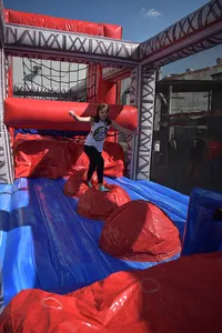 Equipamentos de guerreiro ninja inflável, crianças/adultos 62ft, percurso de obstáculo ninja para venda