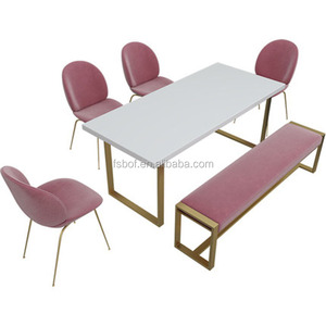 Set da Pranzo Moderno di Lusso in Velluto Rosa con Struttura Dorata - Piano in Marmo per Caffè e Ristoranti - Product Image 4
