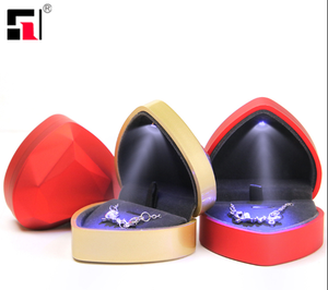 LED Vòng Hộp Trái Tim Màu Tím Nhung Hộp Trái Tim Vòng Hộp Đồ Trang Sức Vòng Hoa Trái Tim - Product Image 2