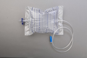 Sac de drainage urinaire à valve en T de haute qualité, jetable, médical, certifié CE, stérilisé, 1500cc 2000cc, pour hommes et usage senior - Product Image 5