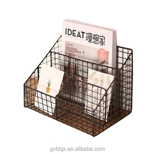 Porte-documents en fil métallique Porte-revues Porte-<span class=keywords><strong>courrier</strong></span> Panier <span class=keywords><strong>de</strong></span> rangement pour le bureau, l'école et la maison Utilisation sur table - Product Image 1