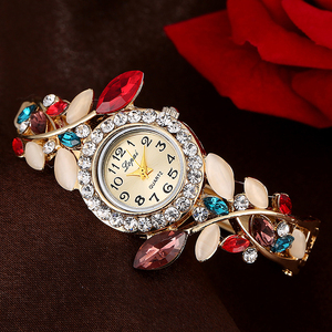 <span class=keywords><strong>Orologio</strong></span> da <span class=keywords><strong>Donna</strong></span> alla Moda, Lussuoso Bracciale con Fiori in Cristallo e Gemme Dorate, <span class=keywords><strong>Orologio</strong></span> da Polso al Quarzo per Signore (KKWT2002) - Product Image 2