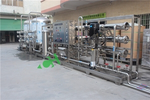Fabricant de <span class=keywords><strong>machine</strong></span> de filtre à sable de dessalement par osmose inverse d'eau saumâtre 15Tph système de traitement de l'eau d'usine de RO industriel - Product Image 3