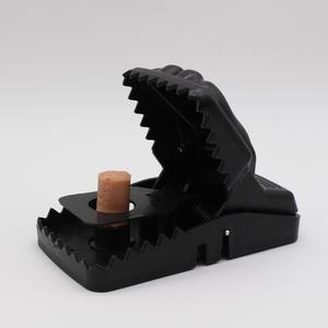 Usine En Gros Non-Toxique Piège À <span class=keywords><strong>Souris</strong></span> Solide En Plastique Noir Rat Clip <span class=keywords><strong>Souris</strong></span> <span class=keywords><strong>Attraper</strong></span> Amical Lutte Antiparasitaire Du Marché De Yiwu - Product Image 3