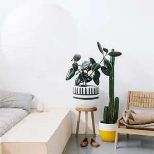 Scandinavische stijl woonkamer bloempot met houten benen