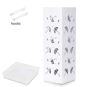 <span class=keywords><strong>Portaombrelli</strong></span> in <span class=keywords><strong>Metallo</strong></span> <span class=keywords><strong>Bianco</strong></span> con Vassoio Raccogligocce e Ganci - Product Image 2