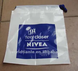 Bolsa de lavandería desechable de plástico para hotel con cordón