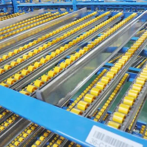 Maxrac-sistema de estanterías de almacenamiento en vivo, dynamic carton, con estantería de larga duración de carga media - Product Image 1
