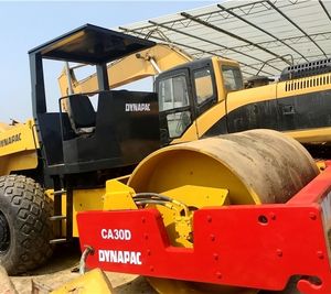 Good condition Used Dynapac CA30D Road Roller For Sale - Product Image 4