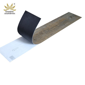 Carreaux de sol en vinyle <span class=keywords><strong>PVC</strong></span> autocollants modernes, revêtement de sol en plastique d'intérieur avec fonction antidérapante pour usage professionnel - Product Image 2