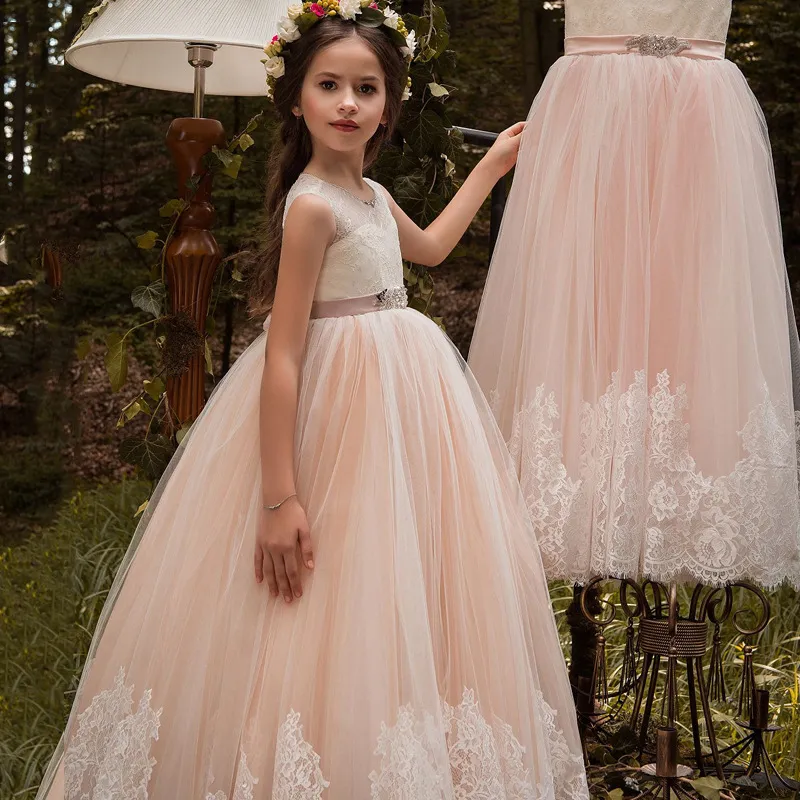 Boutique Wholesale Kids Scalloped Lace Sleeveless Ball Gown With Back Bow Sash Princess Wedding Party Dress Girls Flower Dresses