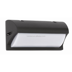 15W 20W <strong>Triangle</strong> Die Cast Aluminum Gate Hotel Garden Yard Wall IP65 Outdoor LED Bulkhead <strong>Light</strong> - Product Image 1