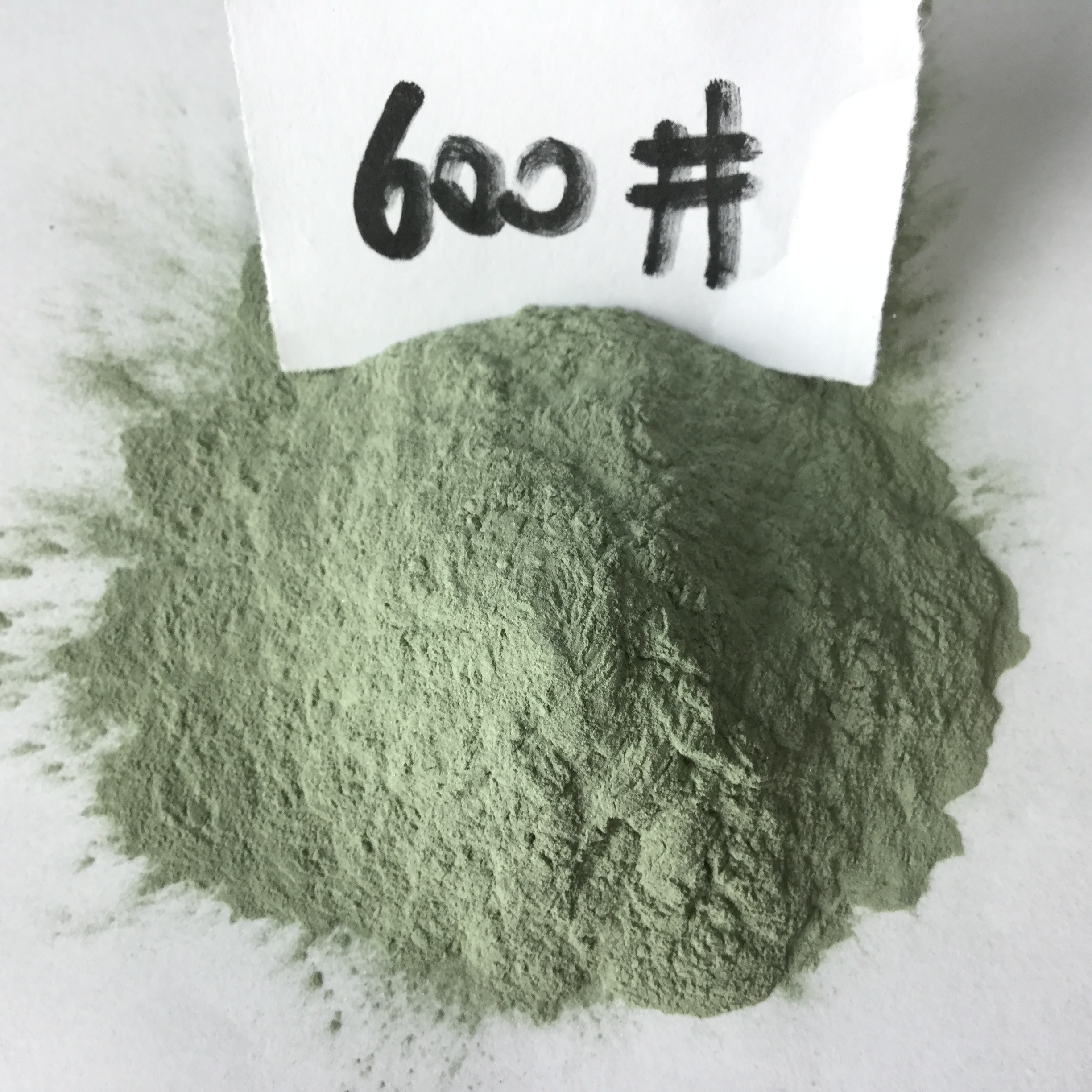 Green black silicon carbide powder