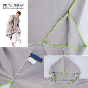 Commercio all'ingrosso Su Misura Spiaggia <span class=keywords><strong>Poncho</strong></span> <span class=keywords><strong>Asciugamano</strong></span> In Microfibra Pelle Scamosciata di Surf Con Cappuccio <span class=keywords><strong>Poncho</strong></span> Per Adulti - Product Image 5