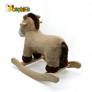Commercio all'ingrosso migliori giochi al coperto donkey design in legno cavallo a dondolo peluche per i più piccoli W16D113 - Product Image 3
