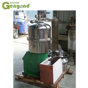 Usine de Shanghai Petit équipement industriel de séparation des <span class=keywords><strong>graisses</strong></span> de crème de lait lait écrémé <span class=keywords><strong>Séparateur</strong></span> de centrifugeuse <span class=keywords><strong>à</strong></span> pile de disques - Product Image 5