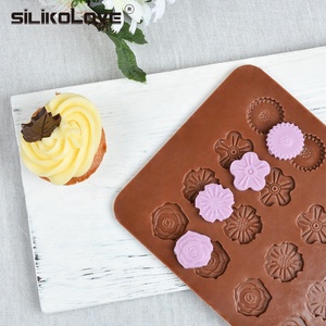 Molde <span class=keywords><strong>de</strong></span> Silicona para Chocolate con 24 Cavidades en Forma <span class=keywords><strong>de</strong></span> Tulipán, Rosa, <span class=keywords><strong>Girasol</strong></span> y Loto, Bandeja para Cubitos <span class=keywords><strong>de</strong></span> Hielo Decorativos para Pasteles Caseros - Product Image 6