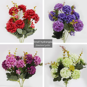 Piccoli Fiori Artificiali in Tessuto e Plastica Decorativi per Casa Matrimonio Capodanno Piccola Margherita Ortensia 35cm - Product Image 2