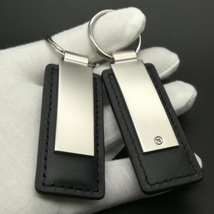 Logo personalizzato <span class=keywords><strong>con</strong></span> <span class=keywords><strong>nome</strong></span> in acciaio inossidabile personalizzato l portachiavi per auto portachiavi regalo commemorativo braccialetto portachiavi - Product Image 2