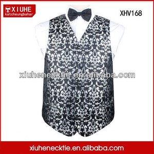 Gaun Formal Hitam dan Putih Motif Bunga Pria Setelan Rompi Sutra - Product Image 3