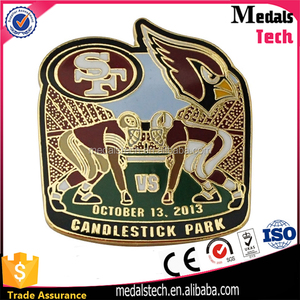 Venta al por mayor de Metal esmalte duro película tema de halloween pin de solapa insignias - Product Image 5