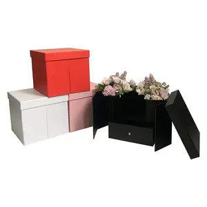 Подарочная коробка с цветочным узором с выдвижным ящиком и крышкой