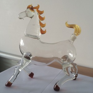 Botella de Vidrio para Vodka o Whisky con Forma de Caballo, Decantador para <span class=keywords><strong>Bar</strong></span> en Casa, ODM/OEM - Product Image 3