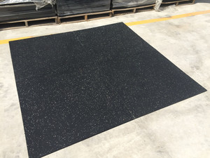 Revêtement de sol en caoutchouc emboîtable, tapis de sport en rouleaux/dalles pour salle de sport - Product Image 2