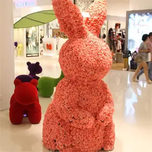 树脂人造玫瑰兔子装饰购物中心