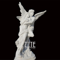 Statues érotiques grandeur nature en marbre d'un homme et d'une femme nus s'embrassant