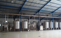 Réservoir de mélange de jus en acier inoxydable de haute qualité avec agitateur