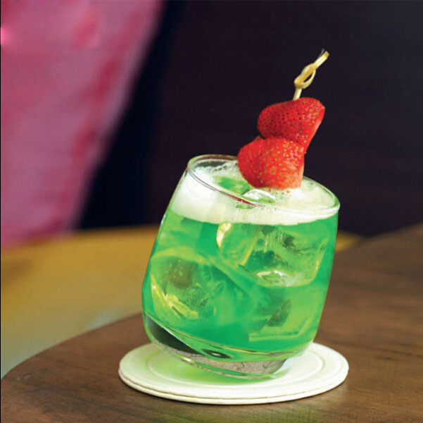 Wholesale stemless wine glass round slanted-bottom whisky glass