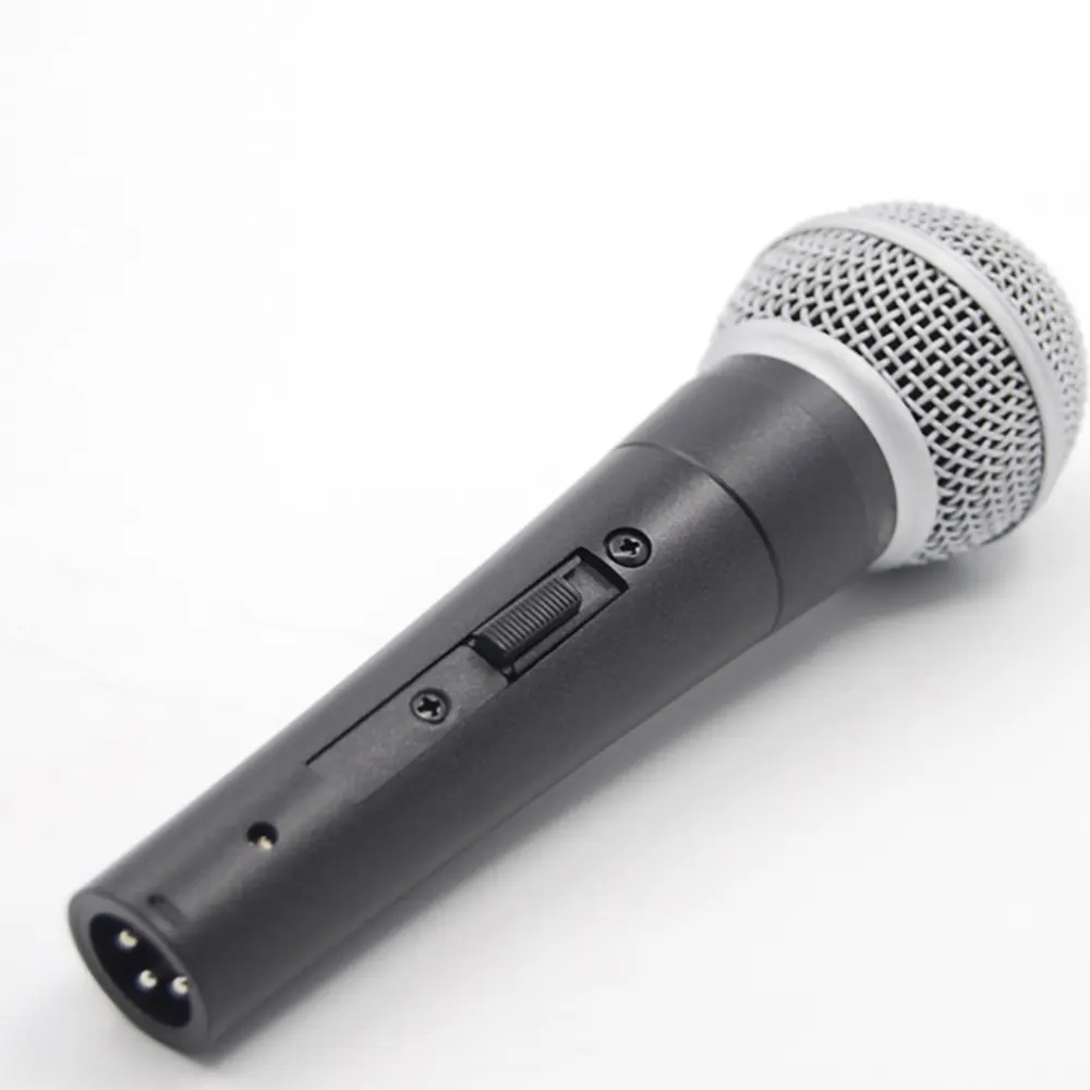 Professionele Hight Kwaliteit Dynamische Unidirectionele Vocal Metalen Bedrade Microfoon