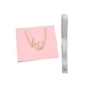 Nuevo diseño grande reutilizable fuerte de papel Kraft asa de cuerda bolsa de regalo con cinta de cierre - Product Image 3