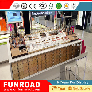 Kiosco mostrador expositivo cosméticos de la exposición para tiendas o centro comercial . - Product Image 1