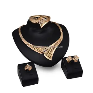 Latest Luxury Big Dubai Golden Plated Crystal Necklace Jewelry Sets Fashion Nigerian Wedding African Beads Costume Jewelry