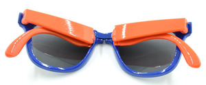Lunettes de soleil <span class=keywords><strong>BLACK</strong></span> <span class=keywords><strong>FRIDAY</strong></span> OEM personnalisées pas chères pour enfants en promotion Drôle de jouet Lunettes de soleil pliantes rouges et bon marché pour enfants - Product Image 4