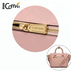 Or 5 #   Tiroir <span class=keywords><strong>à</strong></span> <span class=keywords><strong>glissière</strong></span> en métal avec logo gravé pour sacs, porte-monnaie, sacs <span class=keywords><strong>à</strong></span> main, vêtements - Product Image 2