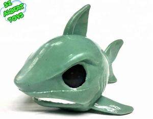 ของเล่นฉลามพลาสติกบีบได้ ตาโป่งออกได้ - Product Image 2
