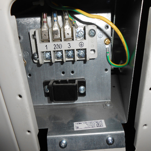 9000BTU การทำความเย็นและการทำความร้อนช่องลม<span class=keywords><strong>4</strong></span><span class=keywords><strong>ทิศทาง</strong></span>ไร้ท่อมินิแยกเครื่องปรับอากาศ - Product Image 6