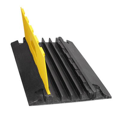 Подземный термостойкий высоковольтный защитный чехол для пола