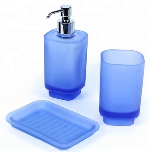 <span class=keywords><strong>Set</strong></span> di <span class=keywords><strong>Accessori</strong></span> da <span class=keywords><strong>Bagno</strong></span> in Acrilico Trasparente di Lusso per Hotel, 4 Pezzi, Novità 2024, Bestseller dalla Cina - Product Image 6