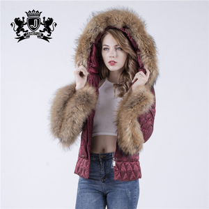 Moda mujer caliente corta pato abajo chaqueta de piel con Gran <span class=keywords><strong>Collar</strong></span> de piel de mapache - Product Image 3