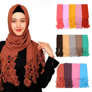 2018 fashion new style machine printing chiffon scarf Muslim girl