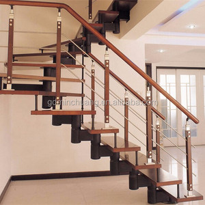 <span class=keywords><strong>Balustrade</strong></span> en bois avec remplissage en verre et rampes en zigzag - Product Image 6
