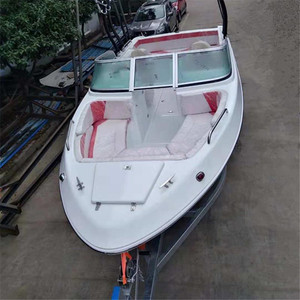 Speedboat a Motor, certificado CE, a la venta Barco deportivo familiar para 6 personas - Product Image 4
